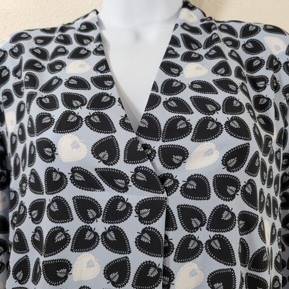 Ann Taylor Blue Black White Leaf Print V Neck Blouse Top Large New Without Tags - Picture 7 of 7